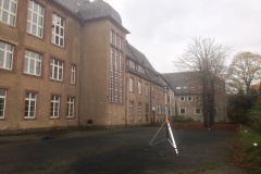 Laserscanner auf Kurbelstativ